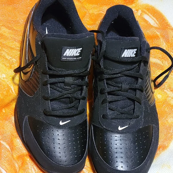 Nike Mens Sneakers.. Size 10. Leather..Black with white swoosh - Picture 5 of 8